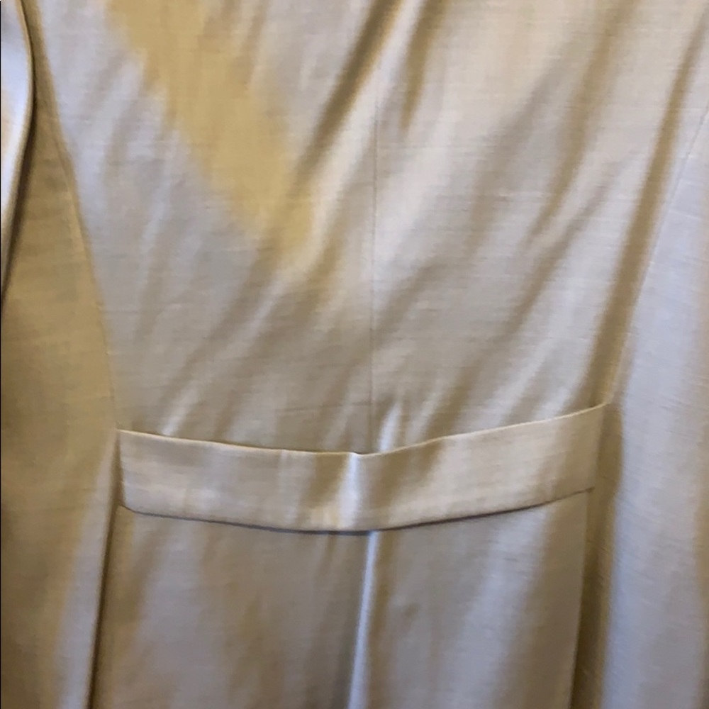 Clothes - Picture 8 of 12